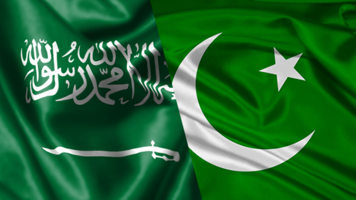 pakistan's foreign reserves soar to $12.39 billion with saudi arabia's support
