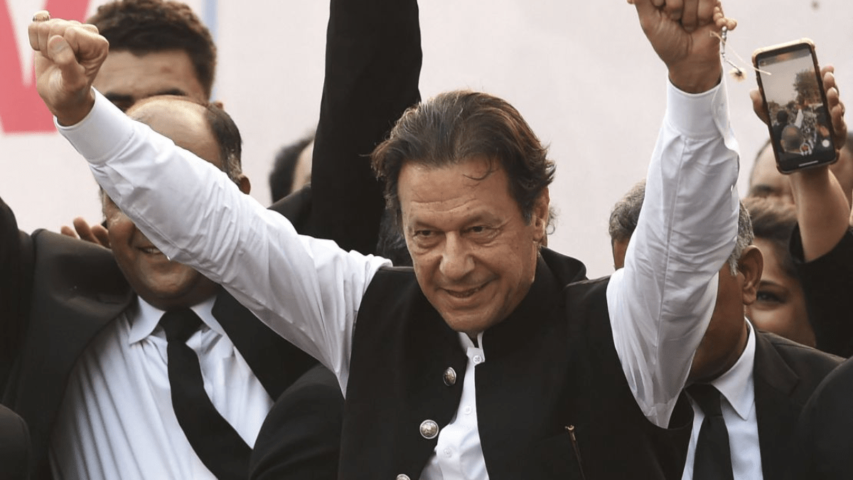 imran khan's popularity and rivals fears the battle for pakistan's future