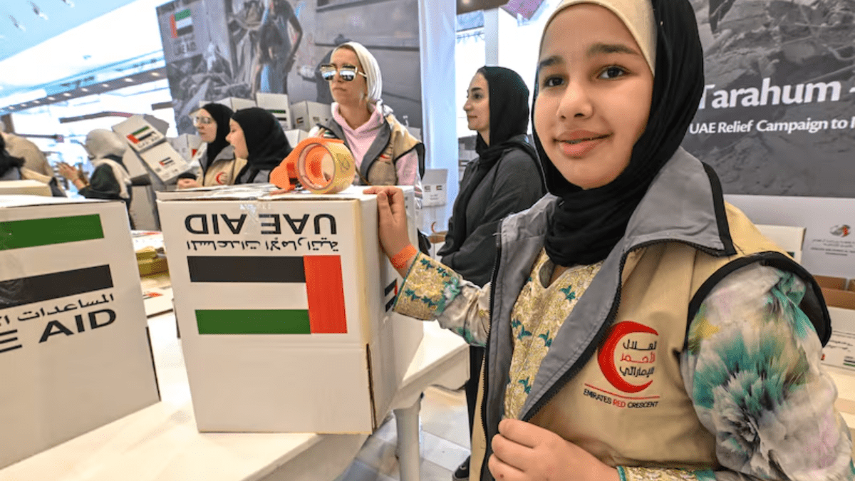 uae boosts ramadan aid for palestinians in gaza with compassionate initiatives
