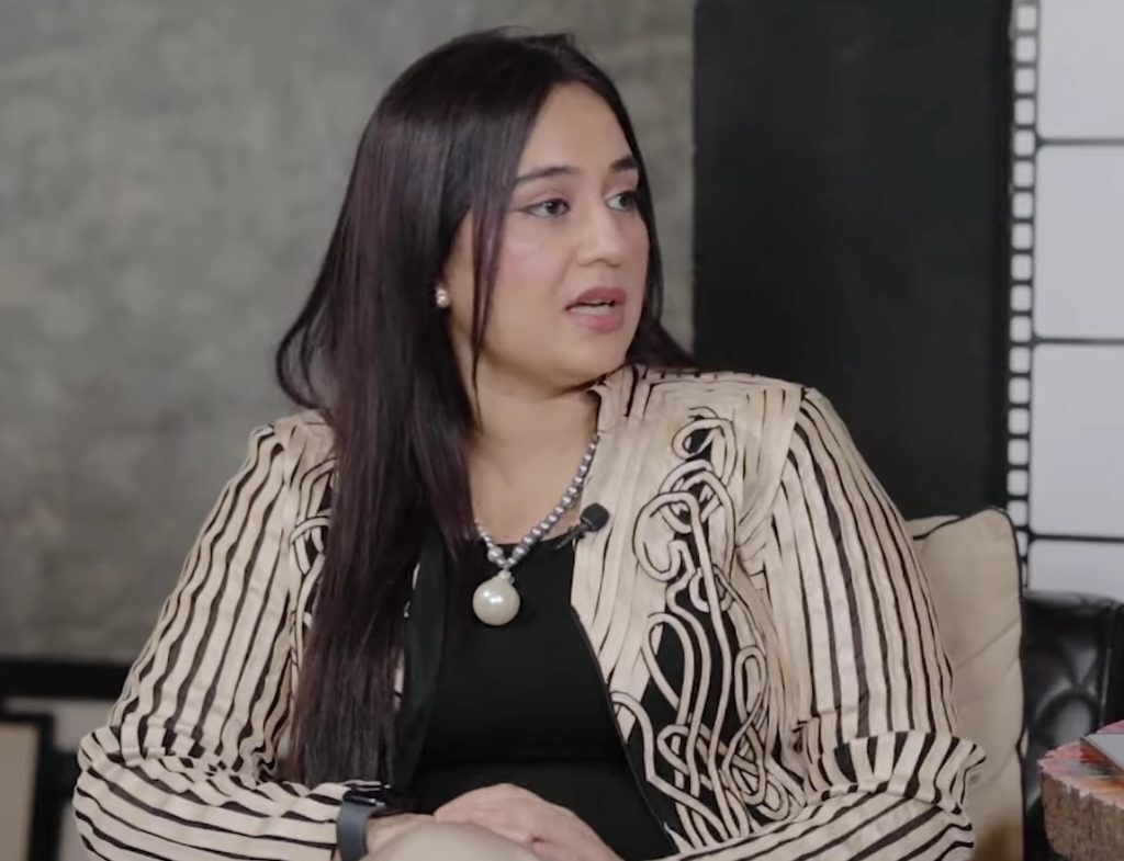 ayesha jahanzeb on gup shup shares her sentimental life journey